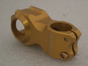 A HEAD SET KUWAHARA A HEAD SET KUWAHARA