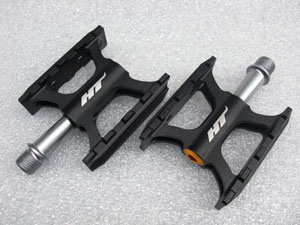 BAZOOKA Pedal (ペダル)